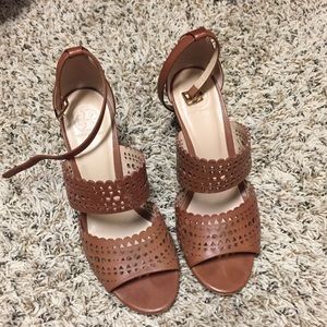 Tory Burch perforated Wedges